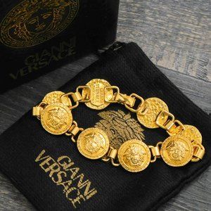Authentic Versace Gianni Medusa Bracelet, Gold Plated Gorgeous $970